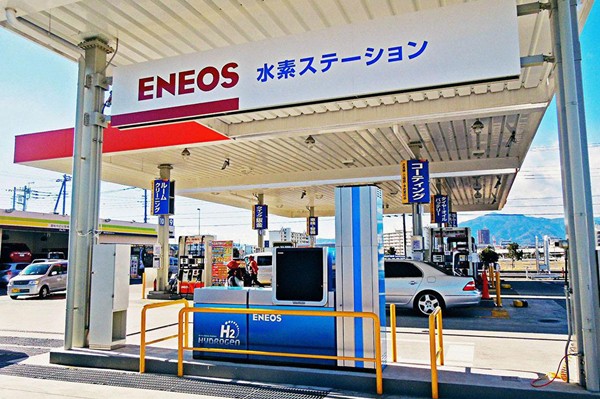 加氫站建設(shè)再提速！我國(guó)氫燃料電池業(yè)駛?cè)搿翱燔?chē)道”？