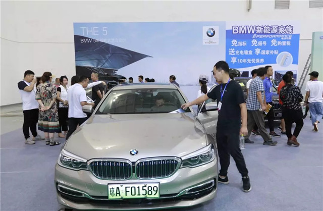 100多家企業(yè)參展、200余輛新車亮相，第四屆振威海南新能源車展盛大開(kāi)幕！